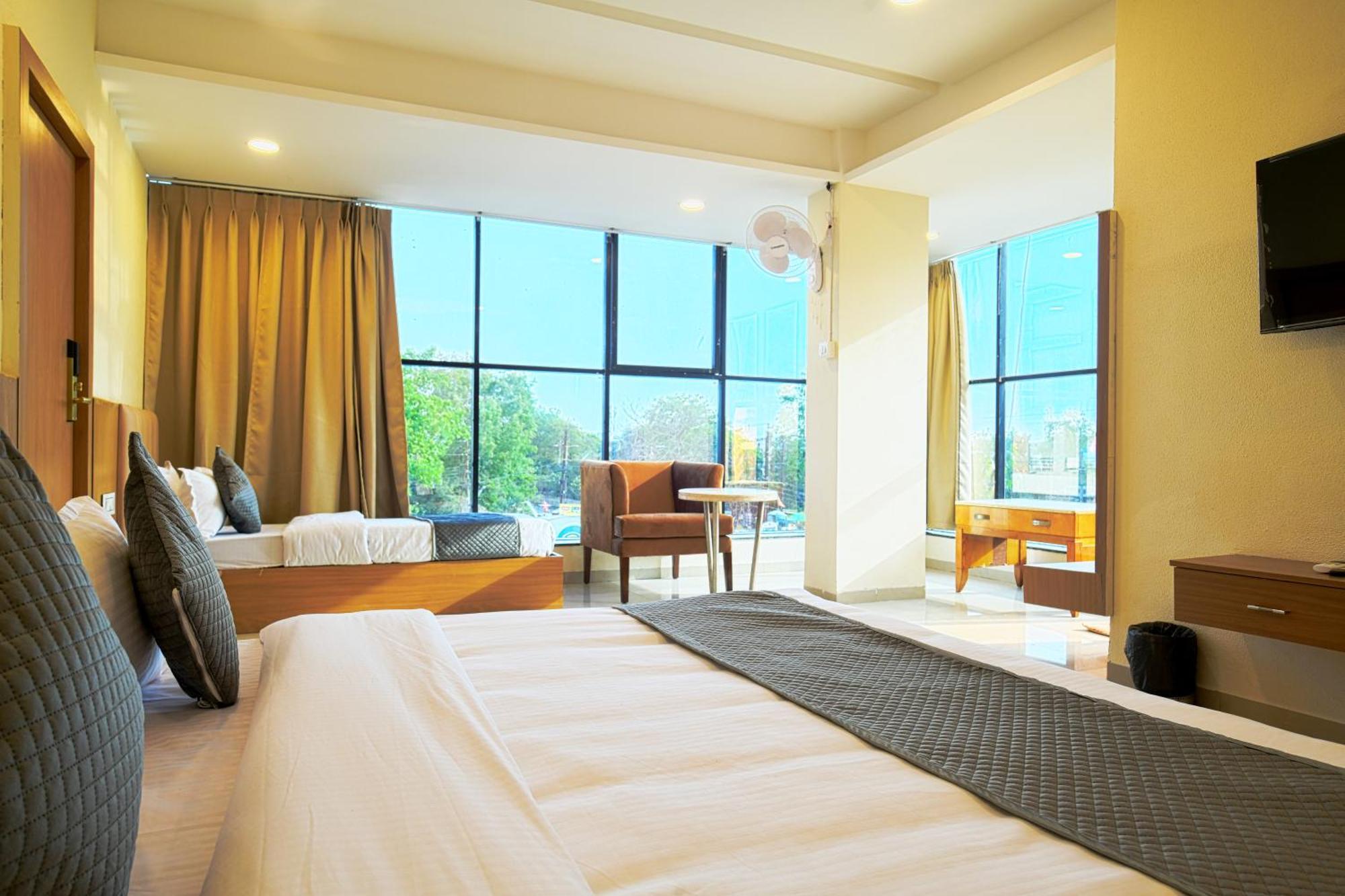 Hotel Shivlok 乌贾因 客房 照片