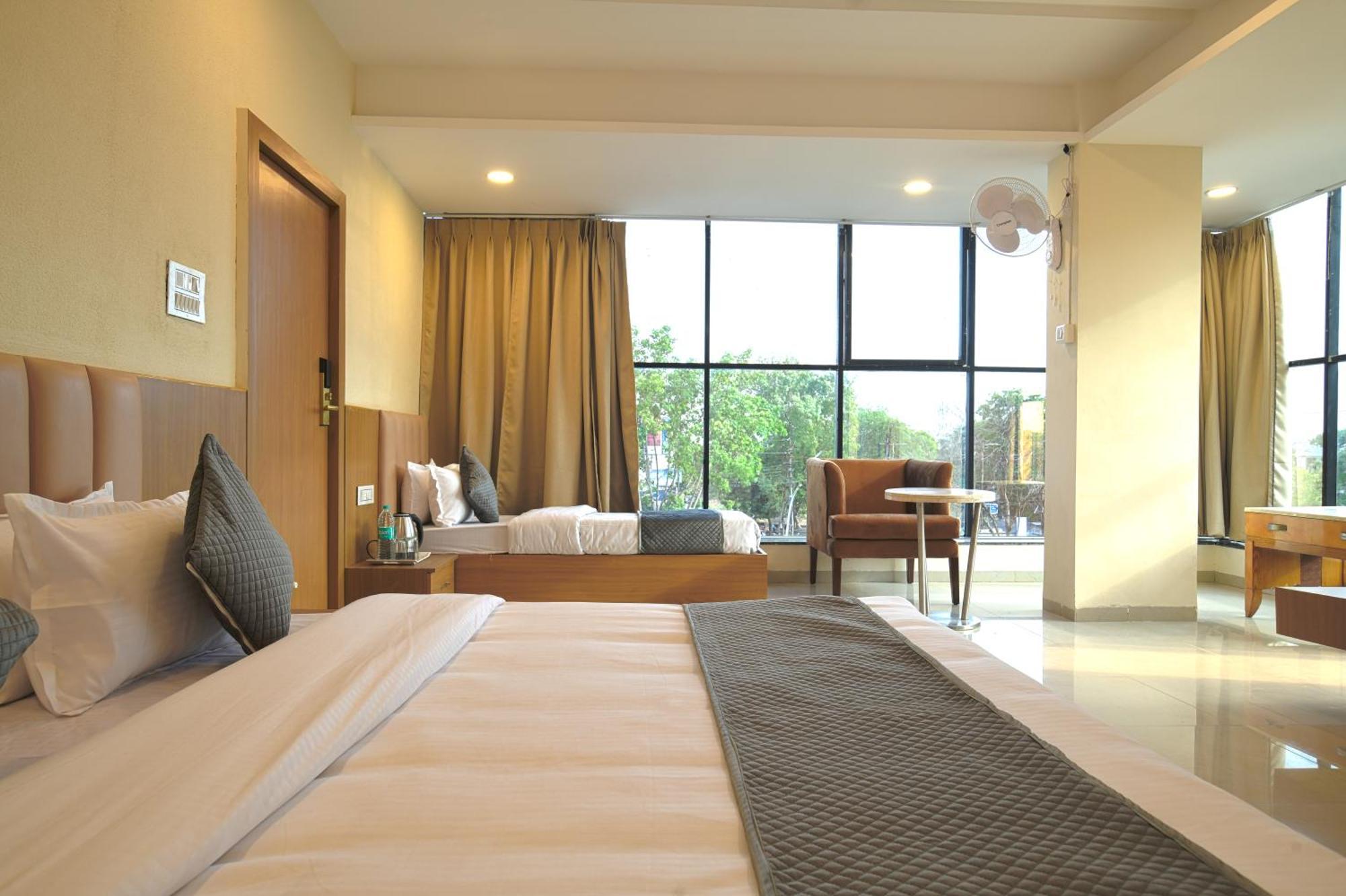 Hotel Shivlok 乌贾因 客房 照片