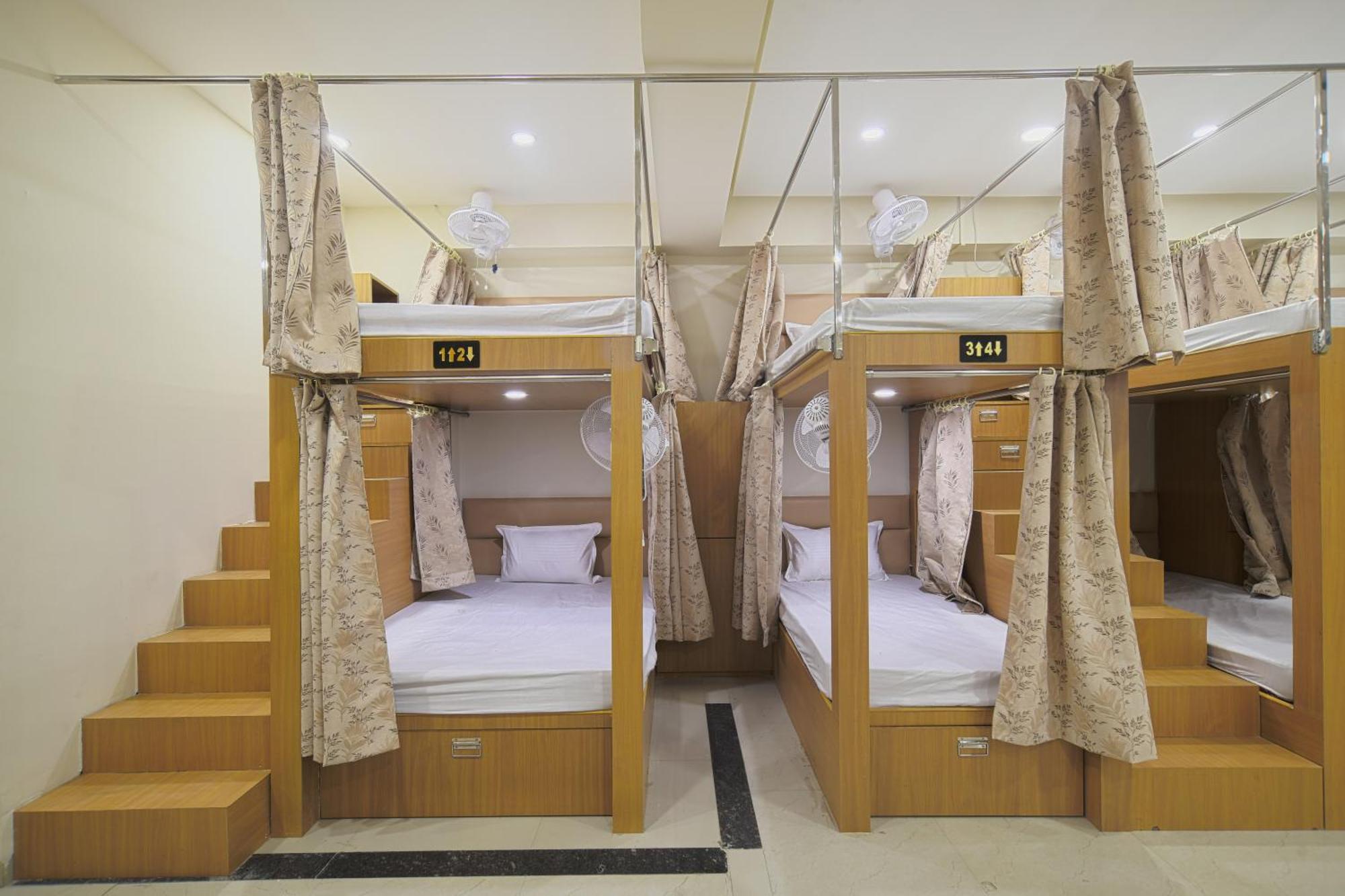 Hotel Shivlok 乌贾因 外观 照片