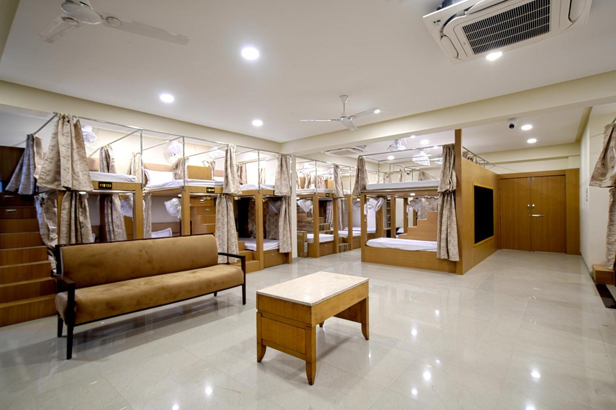 Hotel Shivlok 乌贾因 外观 照片
