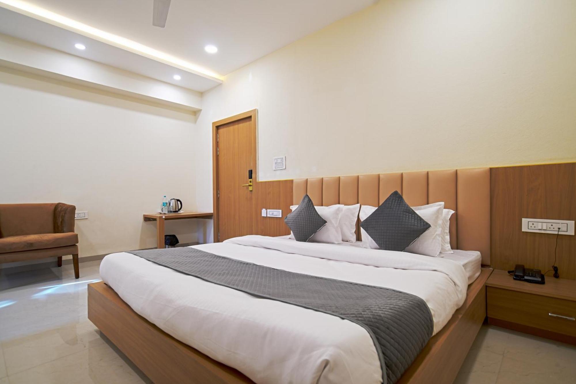 Hotel Shivlok 乌贾因 客房 照片